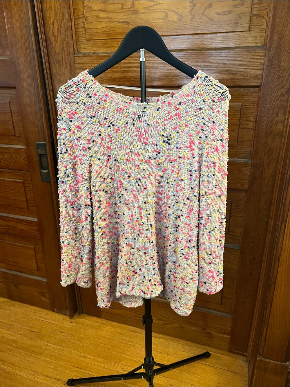 Women’s L Cream Knit Pullover Sweater with Pink & Multicolor Speckles - Picture 5 of 5